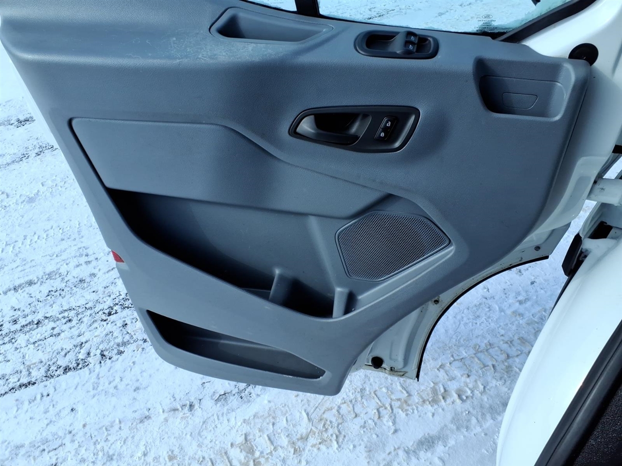 Ford Transit Van T-250 148" Low Rf 9000 GVWR Swing-Out RH Dr 2019