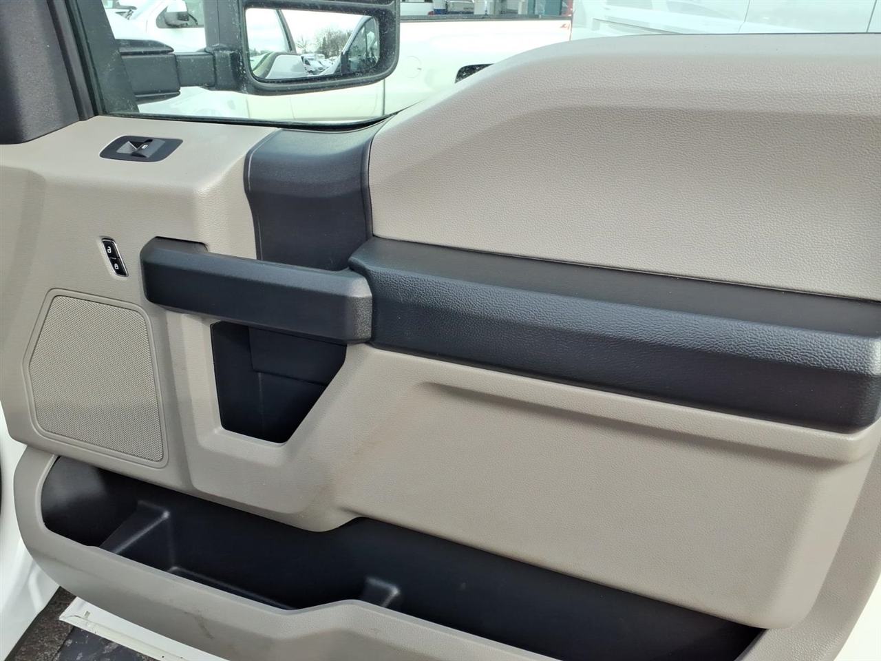 Ford Super Duty F-350 SRW XLT 4WD SuperCab 8' Box 2019