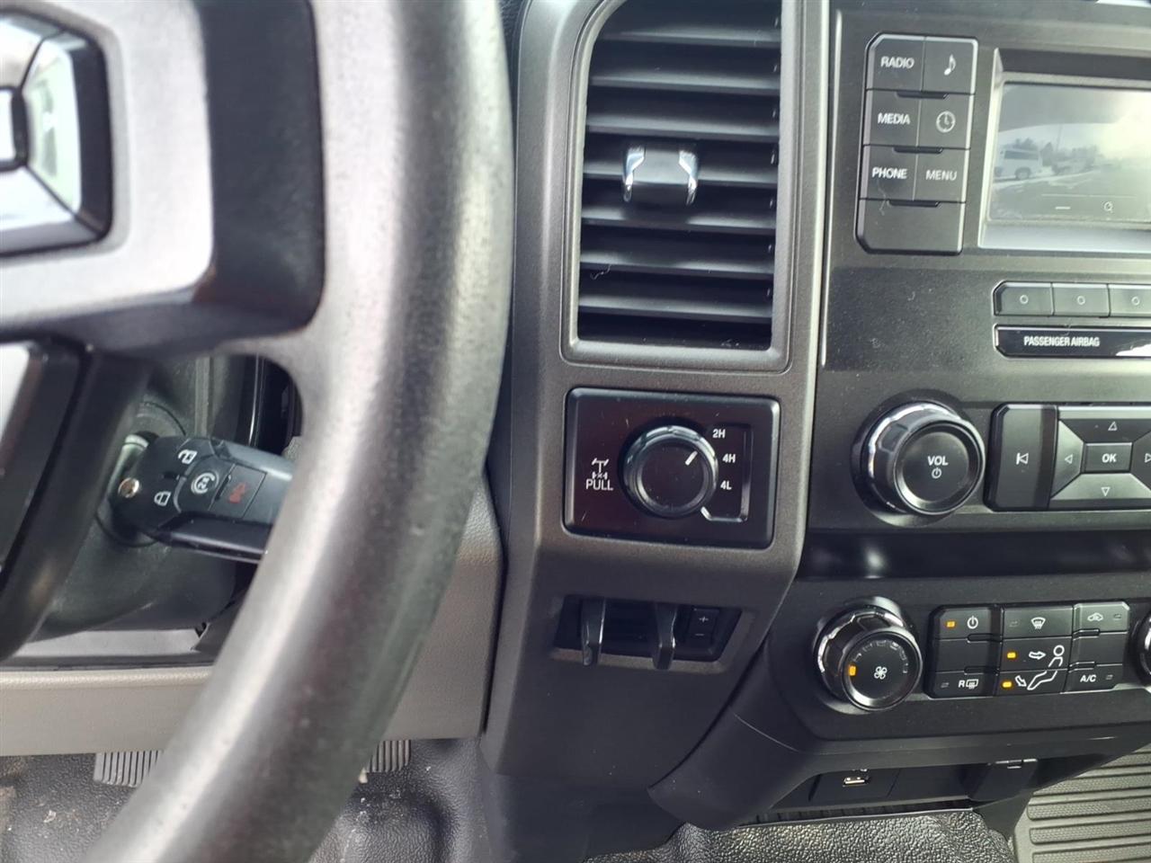 Ford Super Duty F-350 SRW XL 4WD SuperCab 6.75' Box 2019