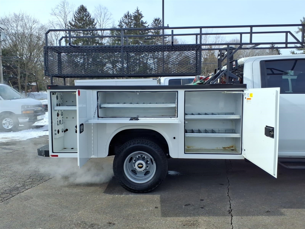 Chevrolet Silverado 3500HD CC 4WD Crew Cab 177" WB, 60" CA Work Truck 2022