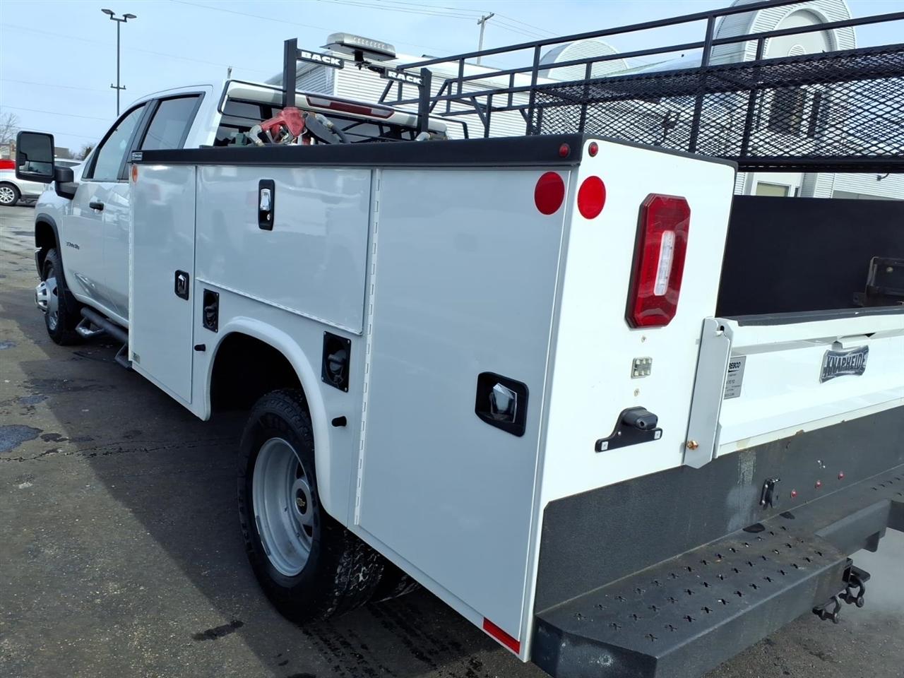 Chevrolet Silverado 3500HD CC 4WD Crew Cab 177" WB, 60" CA Work Truck 2022