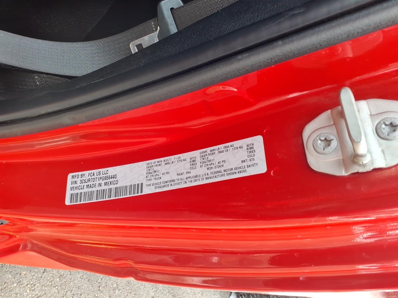 RAM 1500 Classic Tradesman 4x4 Reg Cab 8' Box 2023