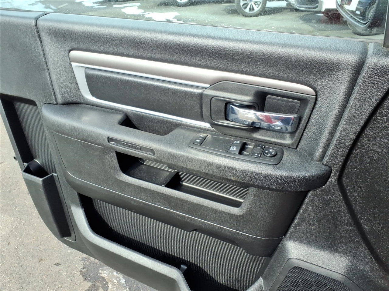 RAM 1500 Classic Tradesman 4x4 Reg Cab 8' Box 2023