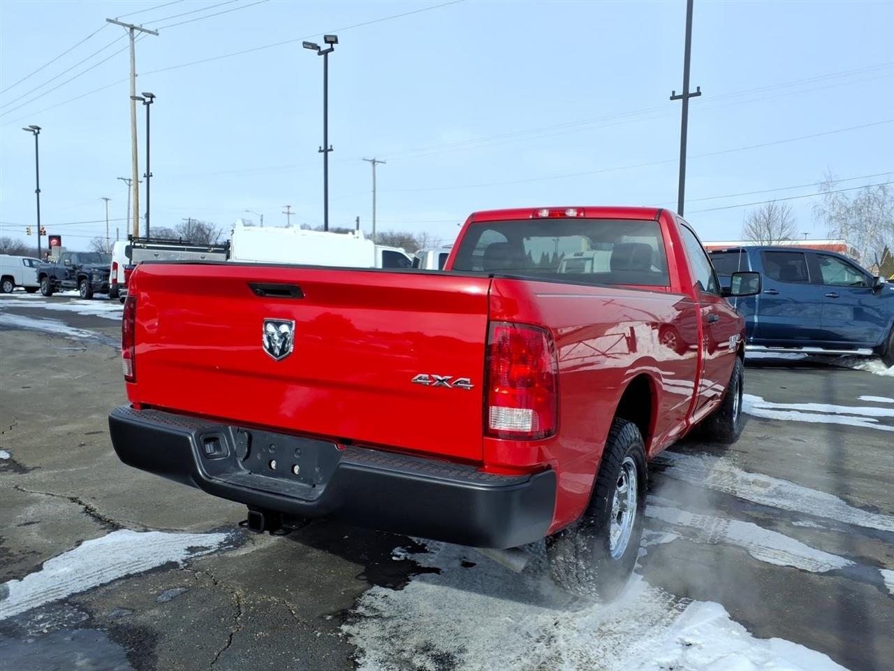 RAM 1500 Classic Tradesman 4x4 Reg Cab 8' Box 2023