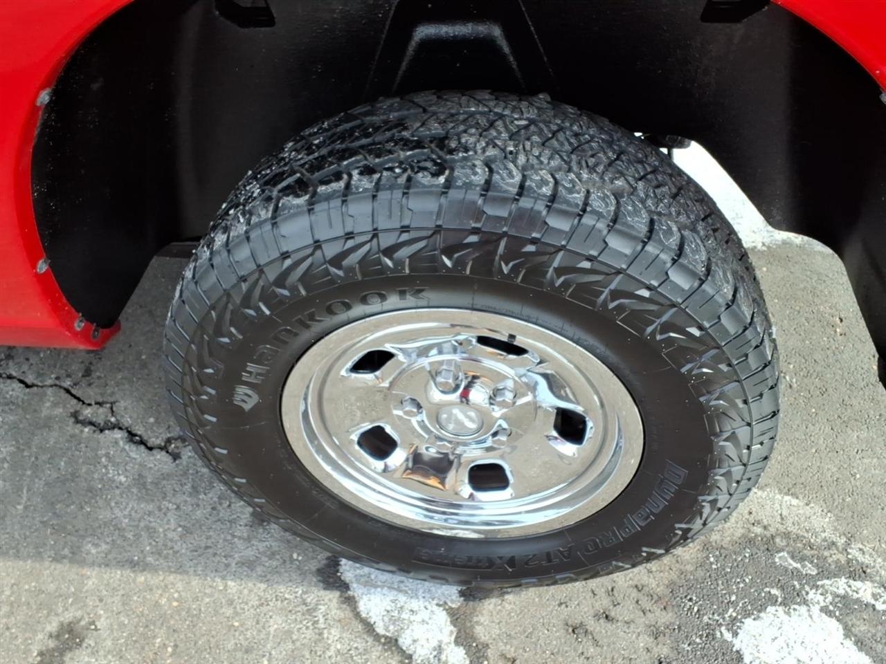 RAM 1500 Classic Tradesman 4x4 Reg Cab 8' Box 2023