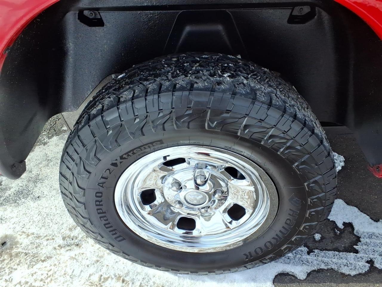 RAM 1500 Classic Tradesman 4x4 Reg Cab 8' Box 2023