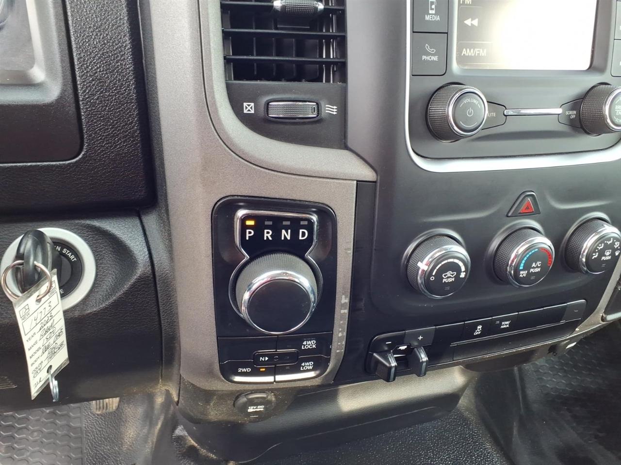 RAM 1500 Classic Tradesman 4x4 Reg Cab 8' Box 2023