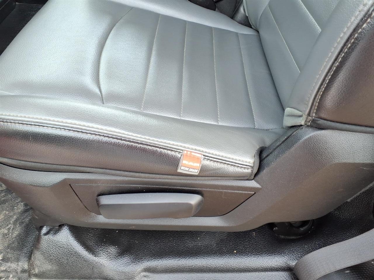 RAM 1500 Classic Tradesman 4x4 Reg Cab 8' Box 2023