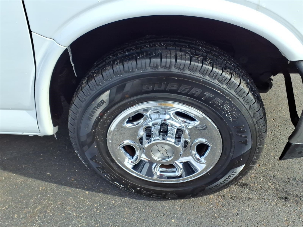 Chevrolet Express Commercial Cutaway 3500 Van 139" 2017