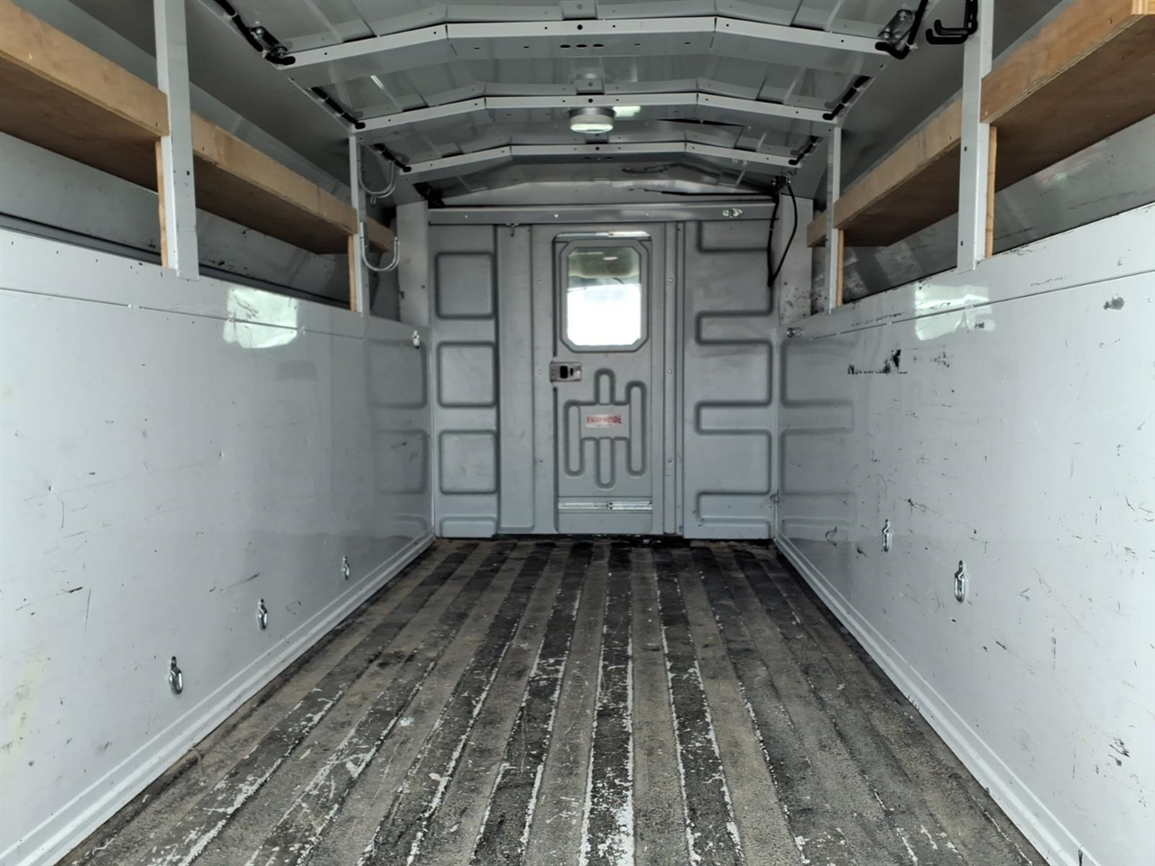 Chevrolet Express Commercial Cutaway 3500 Van 139" 2017