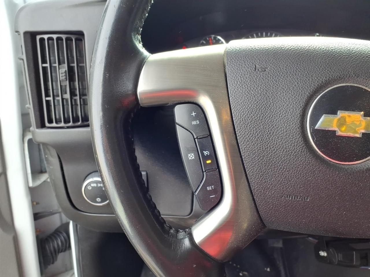 Chevrolet Express Commercial Cutaway 3500 Van 139" 2017