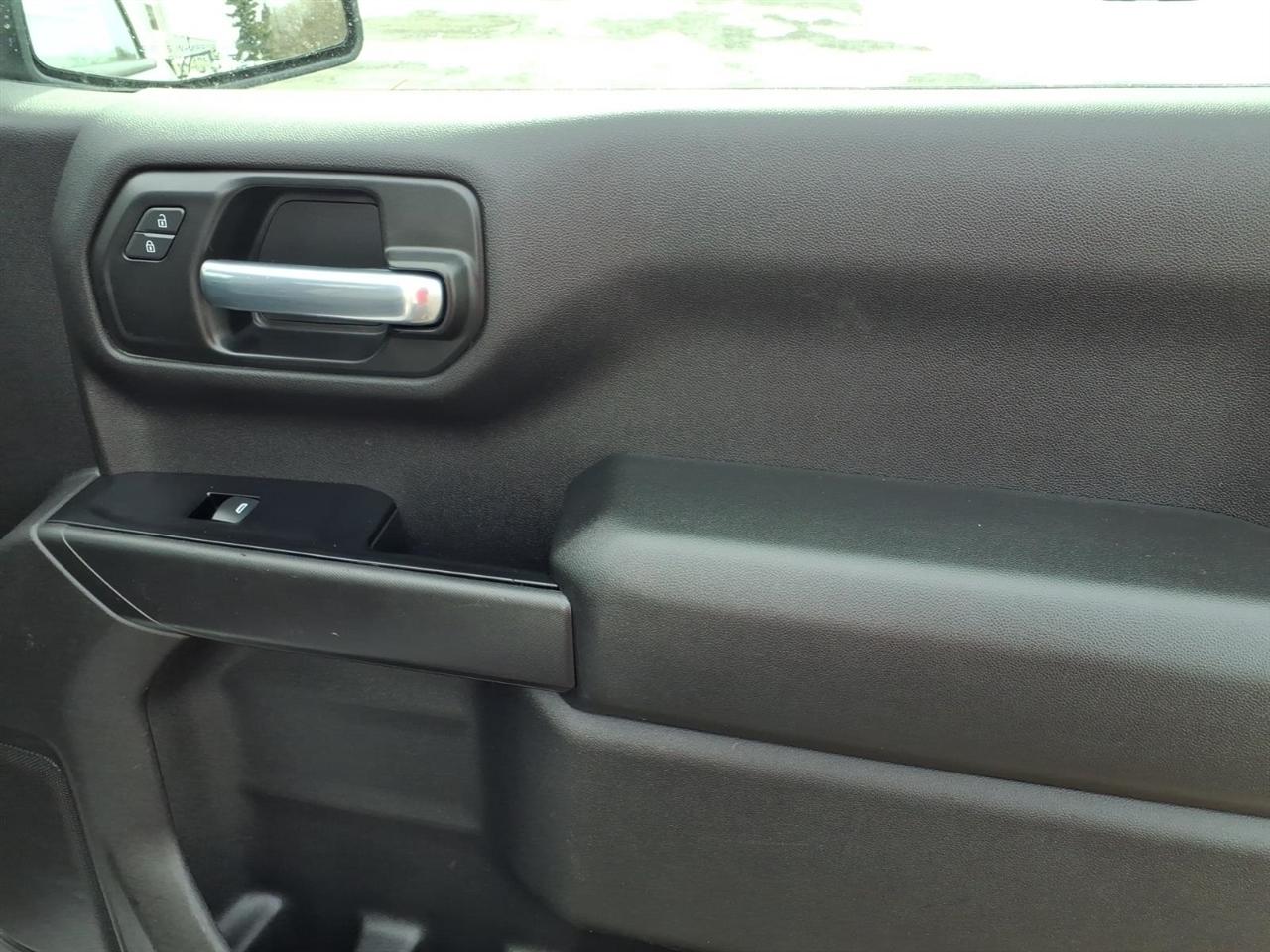 Chevrolet Silverado 1500 2WD Reg Cab 140" Work Truck 2020