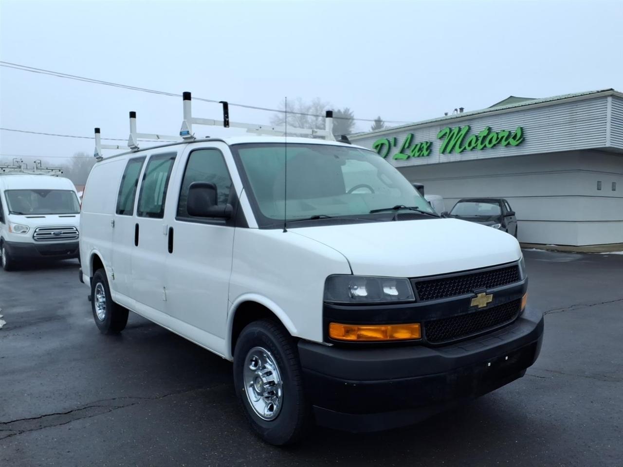 Chevrolet Express Cargo Van RWD 2500 135" 2020