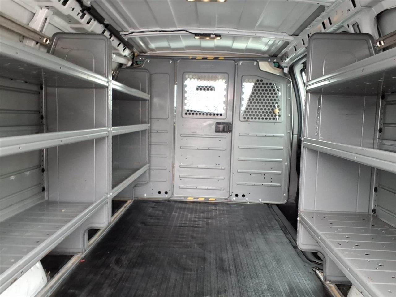 Chevrolet Express Cargo Van RWD 2500 135" 2020