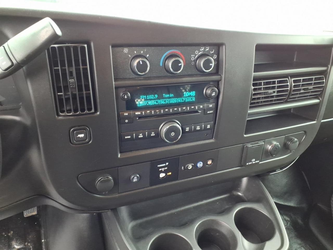 Chevrolet Express Cargo Van RWD 2500 135" 2020