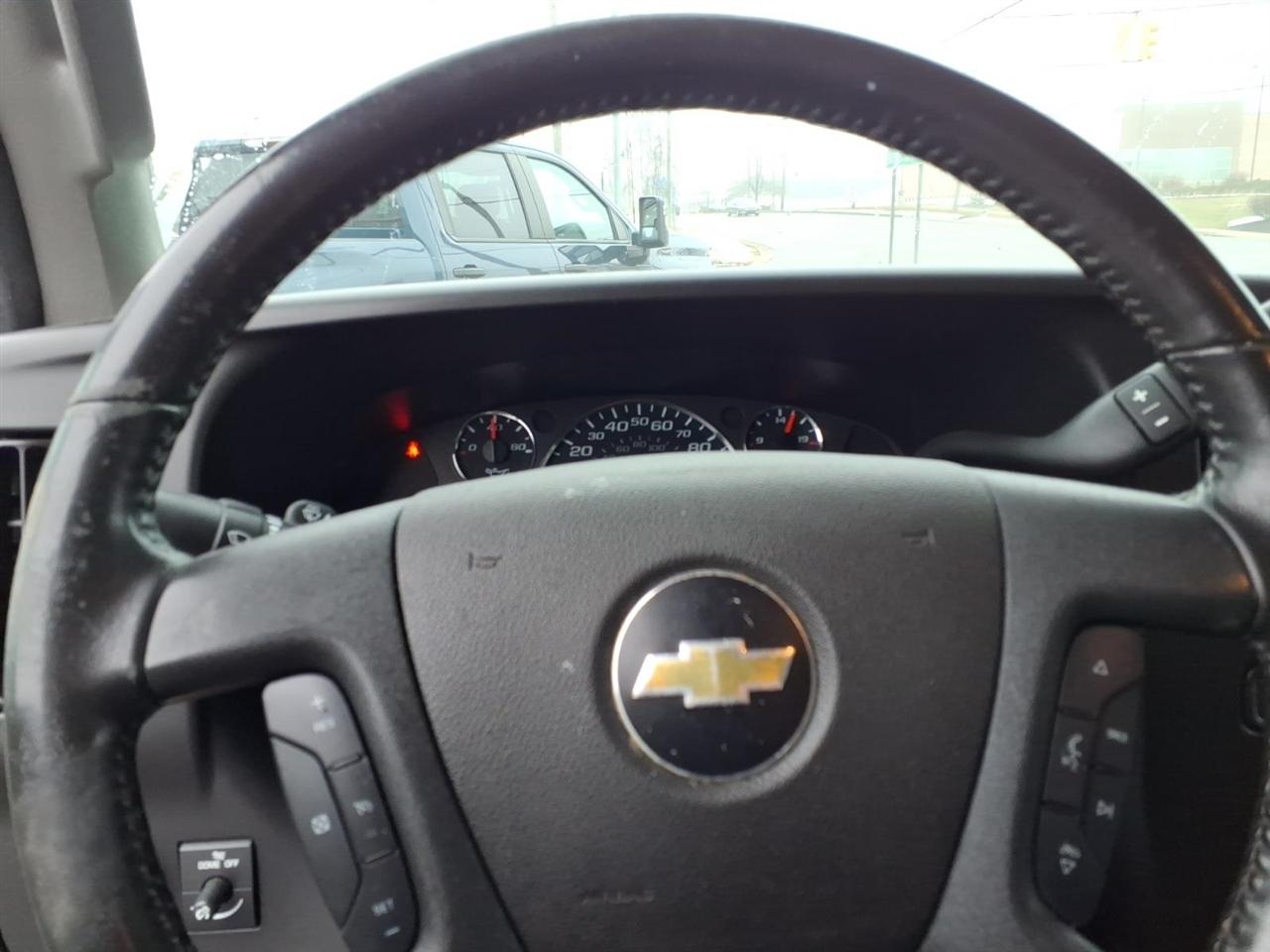 Chevrolet Express Cargo Van RWD 2500 135" 2020