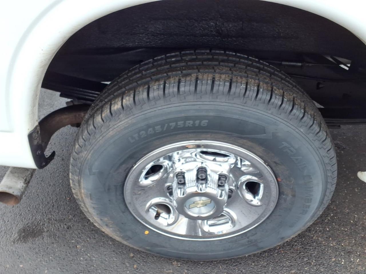 Chevrolet Express Cargo Van RWD 2500 135" 2020