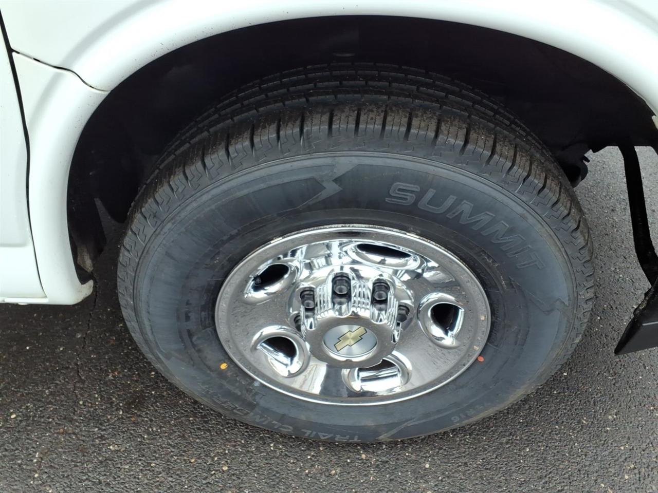 Chevrolet Express Cargo Van RWD 2500 135" 2020