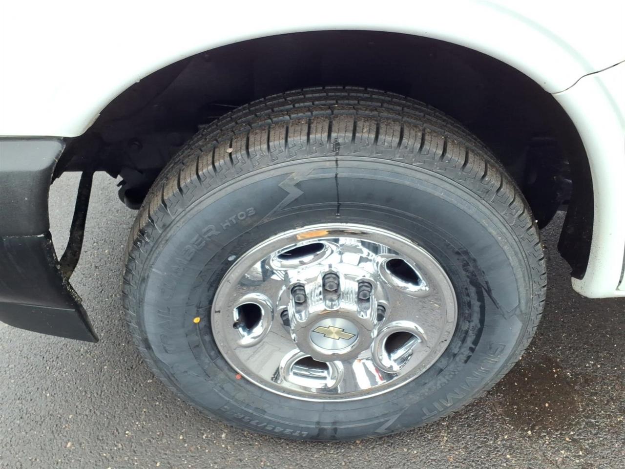 Chevrolet Express Cargo Van RWD 2500 135" 2020