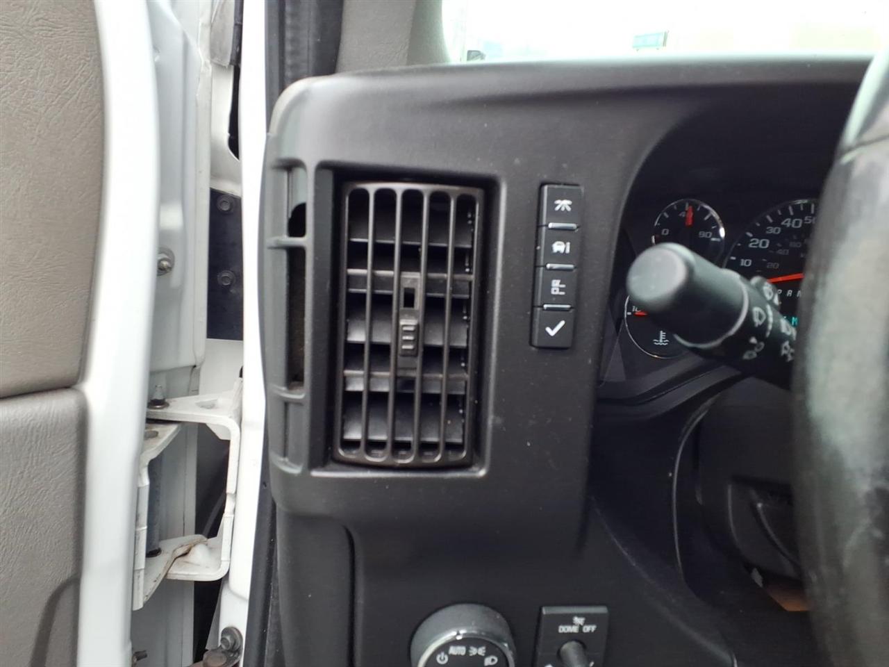 Chevrolet Express Cargo Van RWD 2500 135" 2020