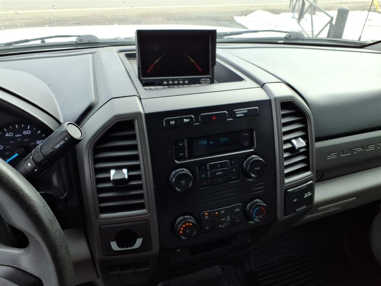 Ford Super Duty F-350 DRW Lariat 4WD SuperCab 168" WB 60" CA 2019