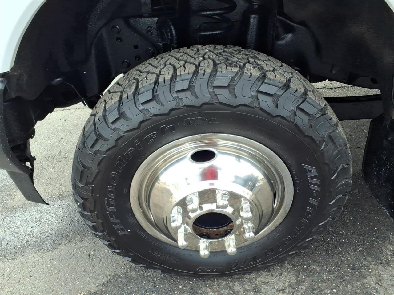 Ford Super Duty F-350 DRW XL 4WD SuperCab 168" WB 60" CA 2019