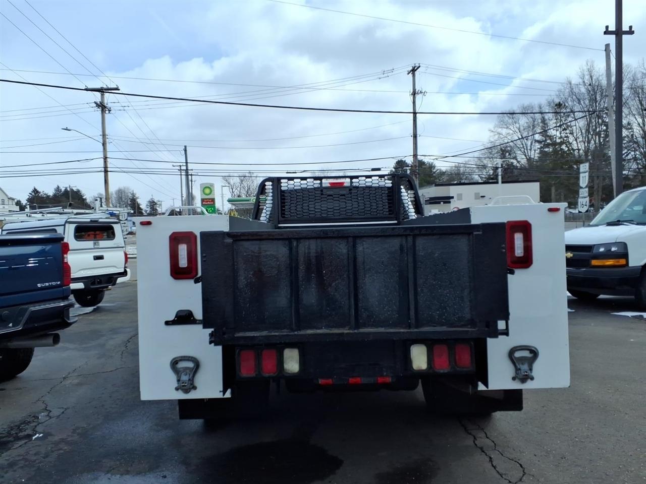 Ford Super Duty F-350 DRW XL 4WD SuperCab 168" WB 60" CA 2019