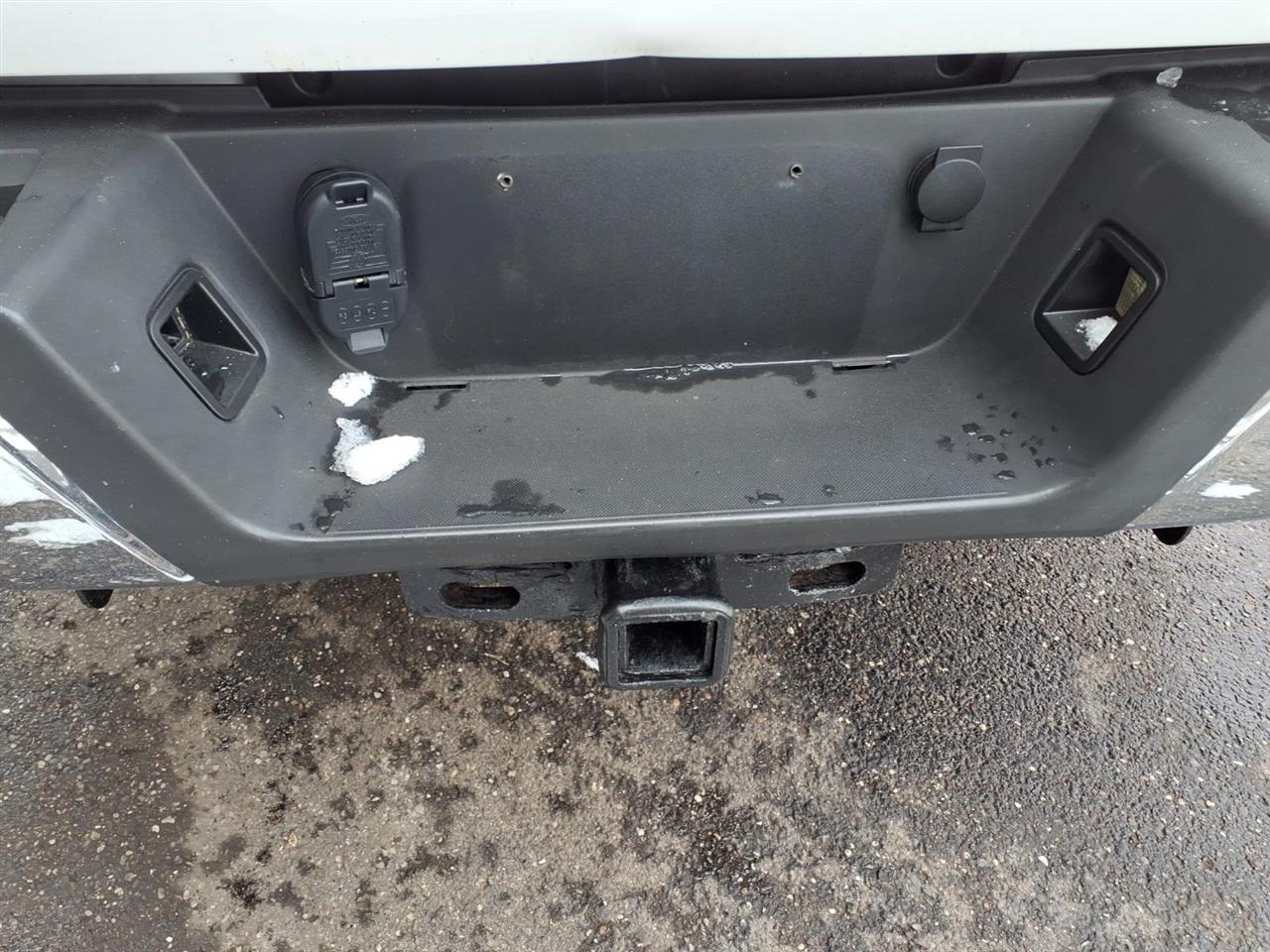 Ford Super Duty F-250 SRW XLT 2WD Reg Cab 8' Box 2017