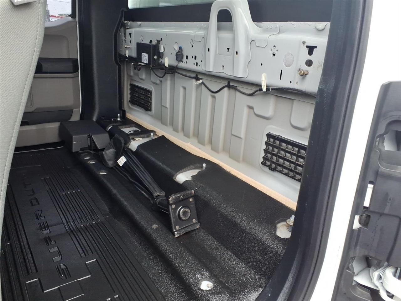 Ford Super Duty F-250 SRW XLT 4WD SuperCab 8' Box 2020