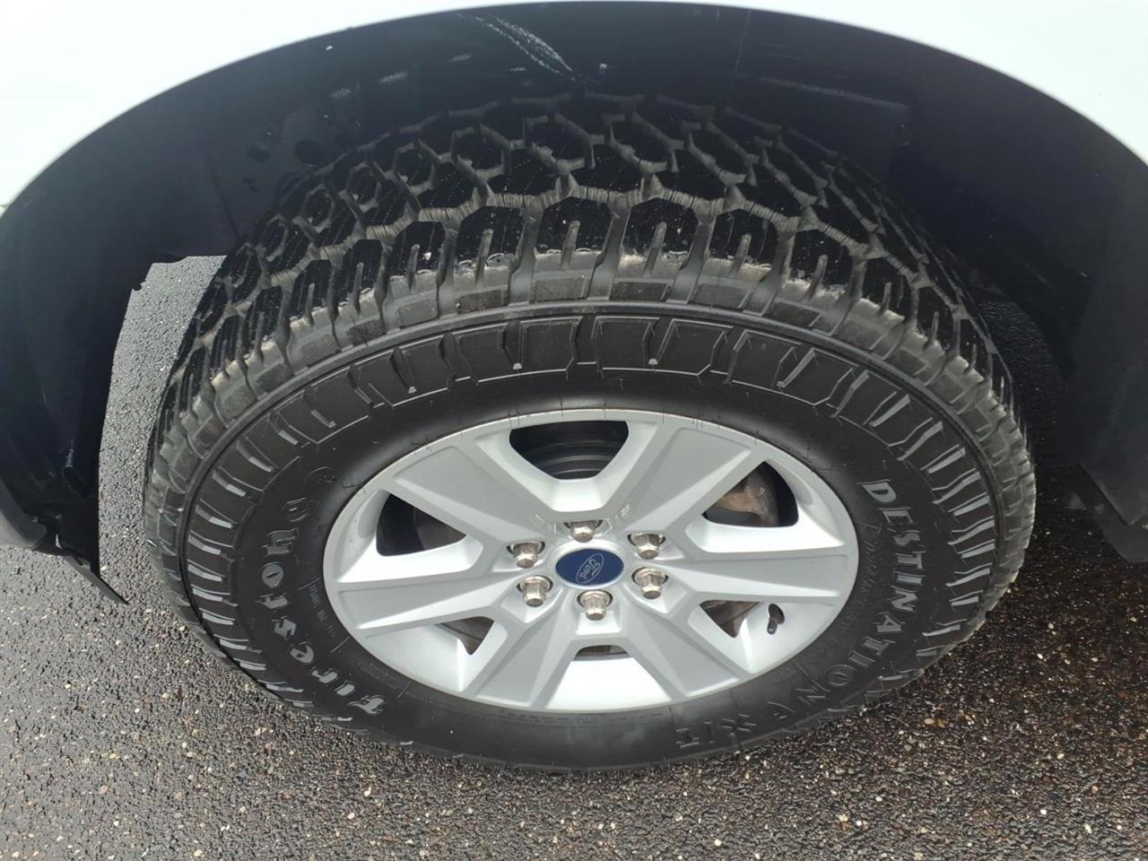 Ford F-150 Lariat 4WD SuperCab 8' Box 2020