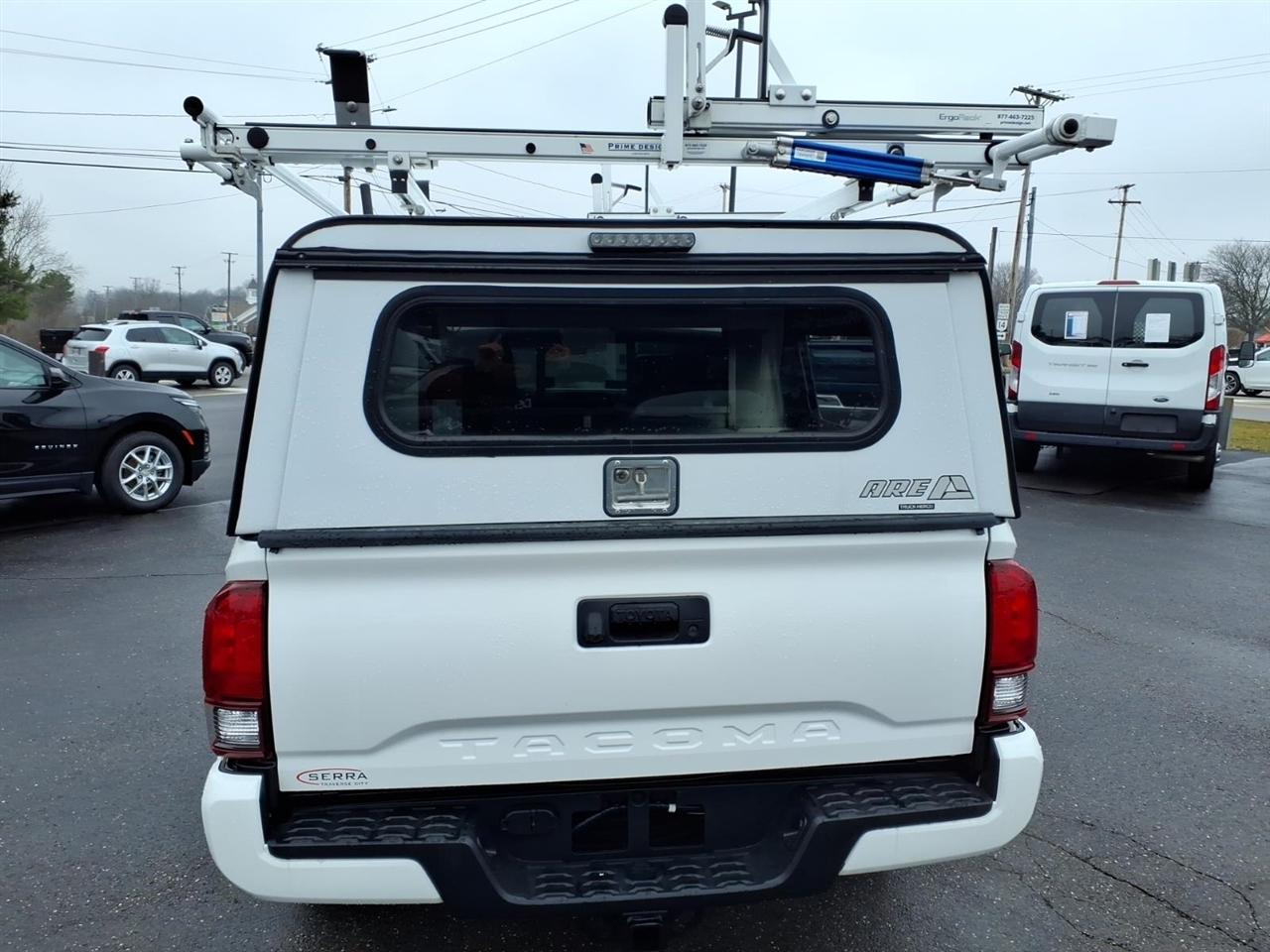 Toyota Tacoma 4WD TRD Off Road Double Cab 5' Bed V6 MT (Natl) 2021