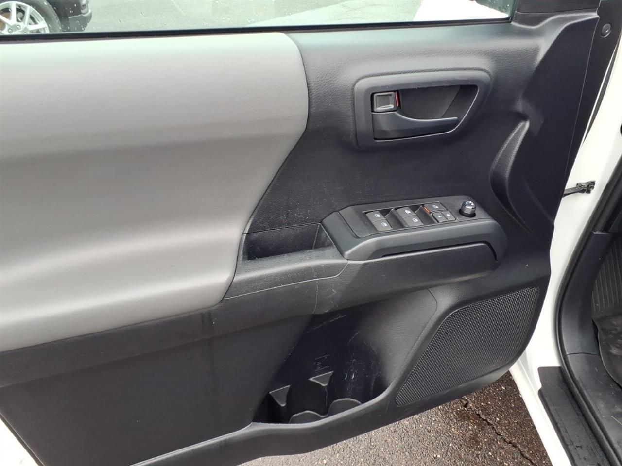 Toyota Tacoma 4WD TRD Off Road Double Cab 5' Bed V6 MT (Natl) 2021