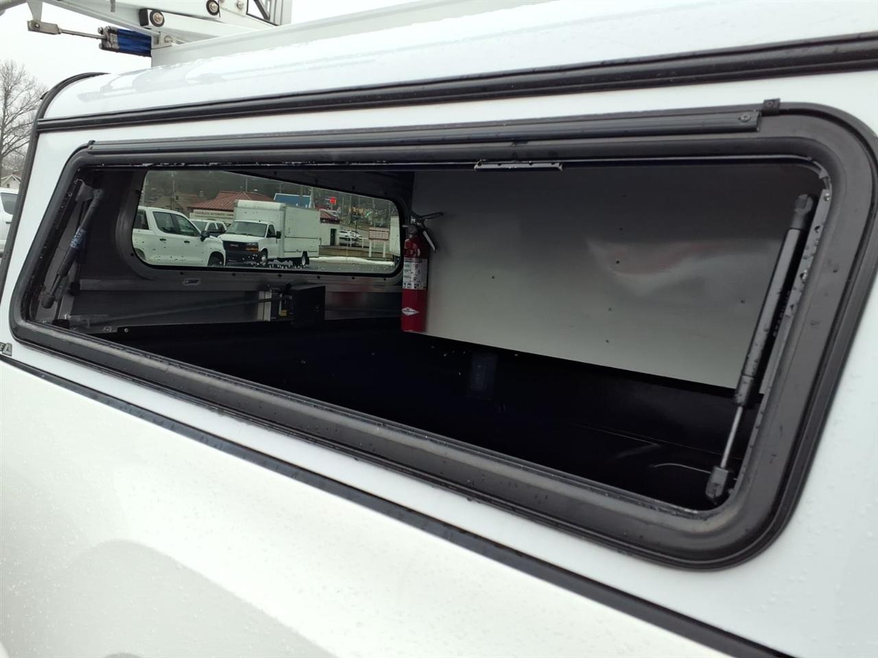 Toyota Tacoma 4WD TRD Off Road Double Cab 5' Bed V6 MT (Natl) 2021