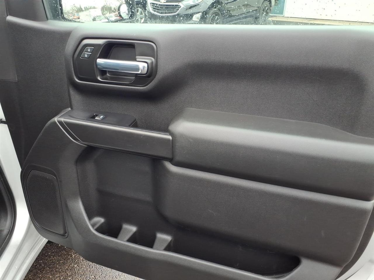 Chevrolet Silverado 1500 2WD Reg Cab 140" Work Truck 2020