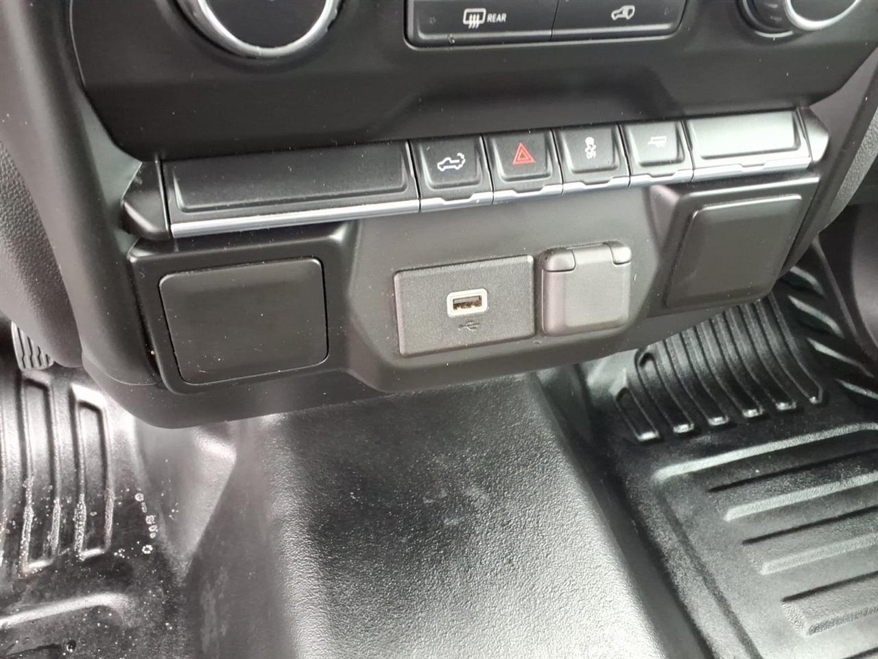 Chevrolet Silverado 1500 2WD Reg Cab 140" Work Truck 2020