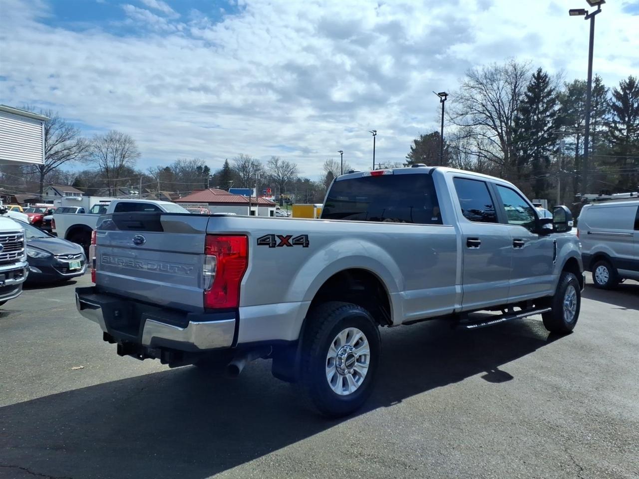 Ford Super Duty F-350 SRW King Ranch 4WD Crew Cab 8' Box 2022