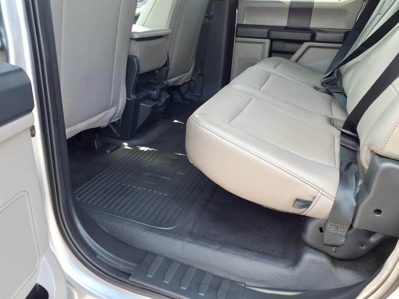 Ford Super Duty F-350 SRW XL 4WD Crew Cab 8' Box 2022