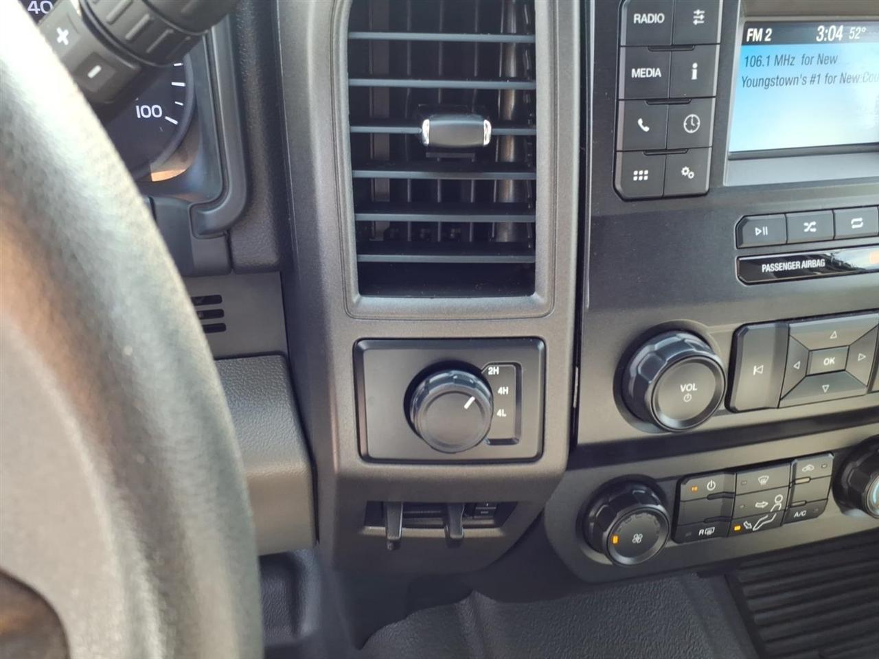 Ford Super Duty F-350 SRW XL 4WD Crew Cab 8' Box 2022