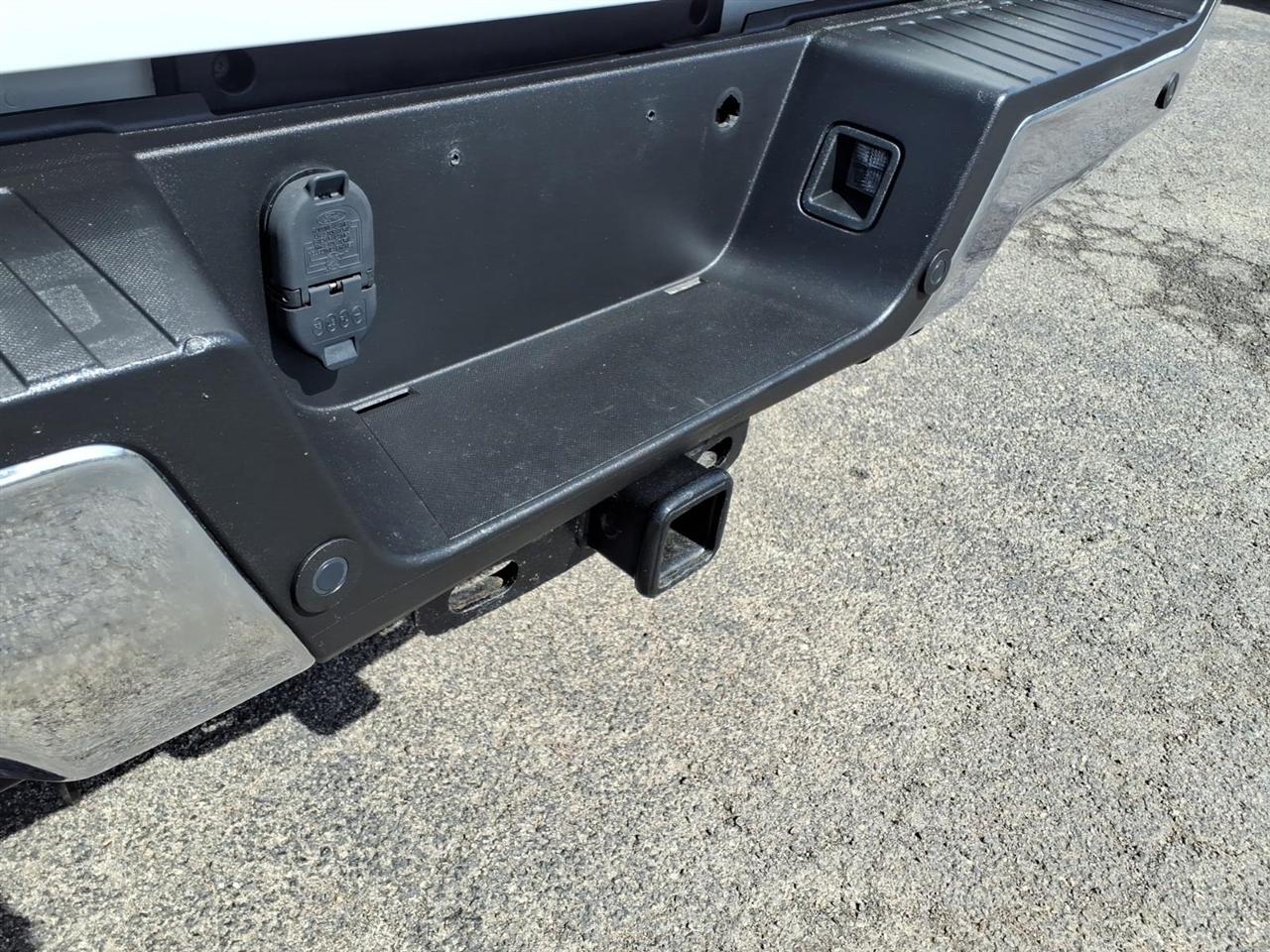 Ford Super Duty F-250 SRW King Ranch 4WD Crew Cab 8' Box 2017