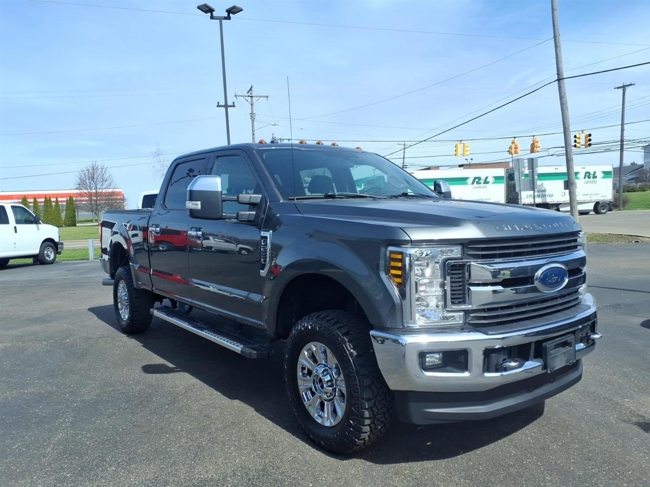 Ford Super Duty F-250 SRW XLT 4WD Crew Cab 6.75' Box 2019