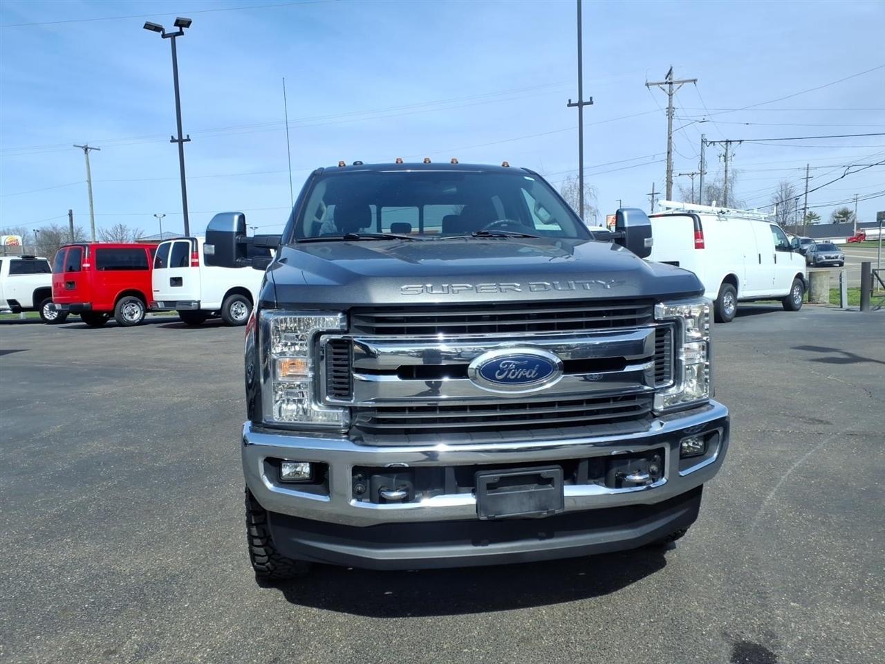Ford Super Duty F-250 SRW XLT 4WD Crew Cab 6.75' Box 2019