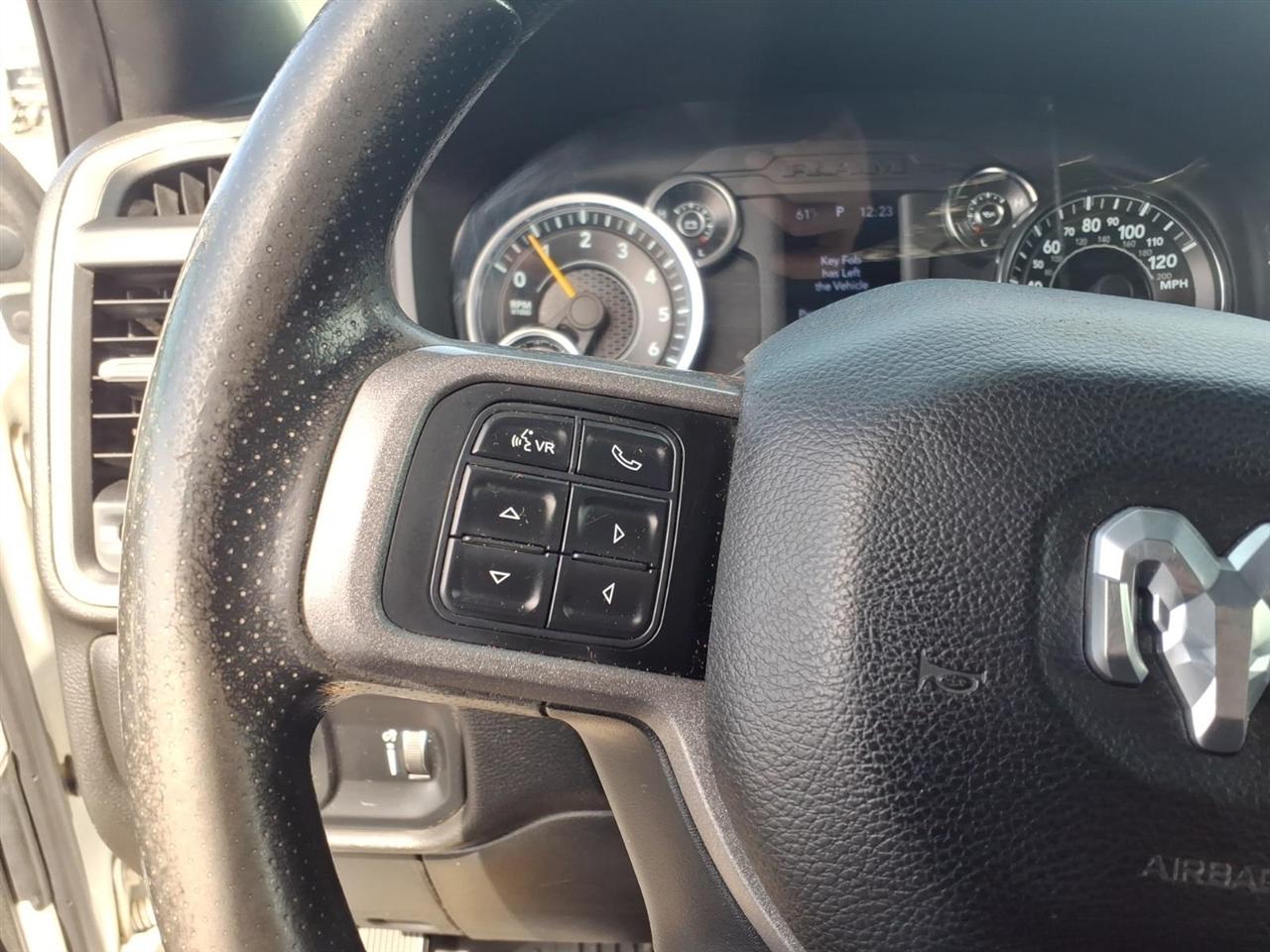 RAM 2500 Tradesman 4x4 Crew Cab 8' Box 2021