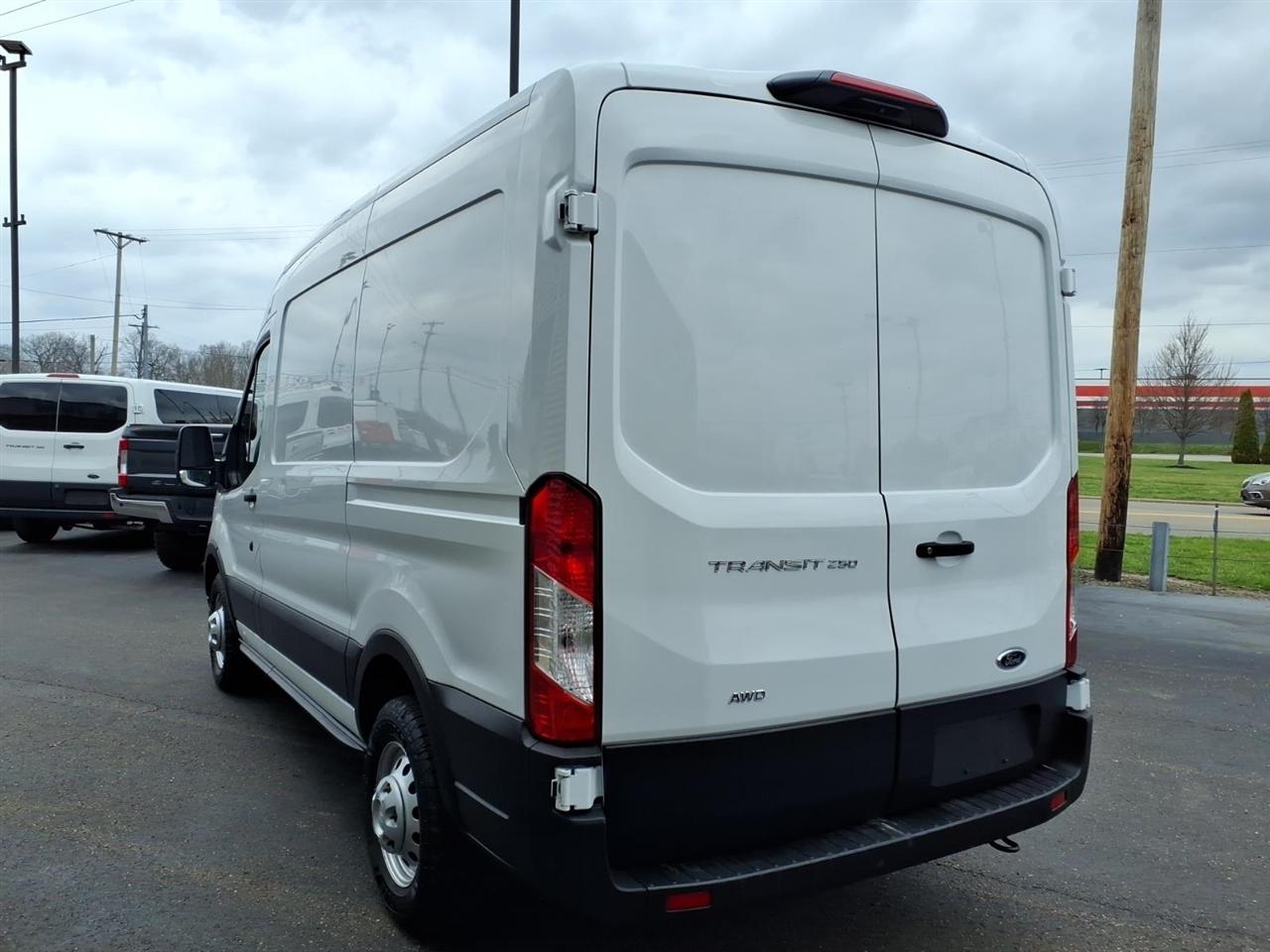 Ford Transit Cargo Van T-250 130" Med Rf 9070 GVWR AWD 2020