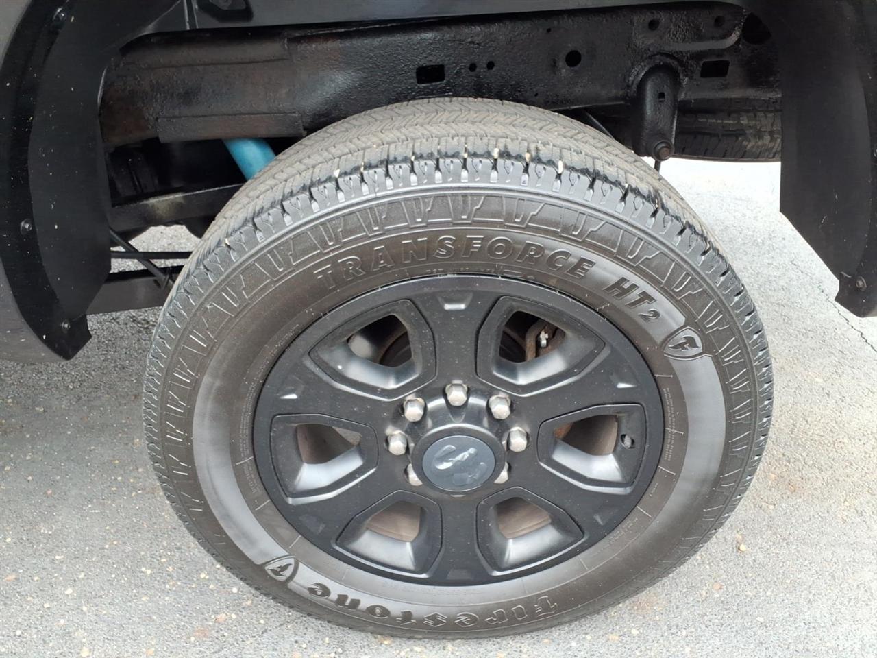 RAM 2500 Big Horn 4x4 Crew Cab 6'4" Box 2017