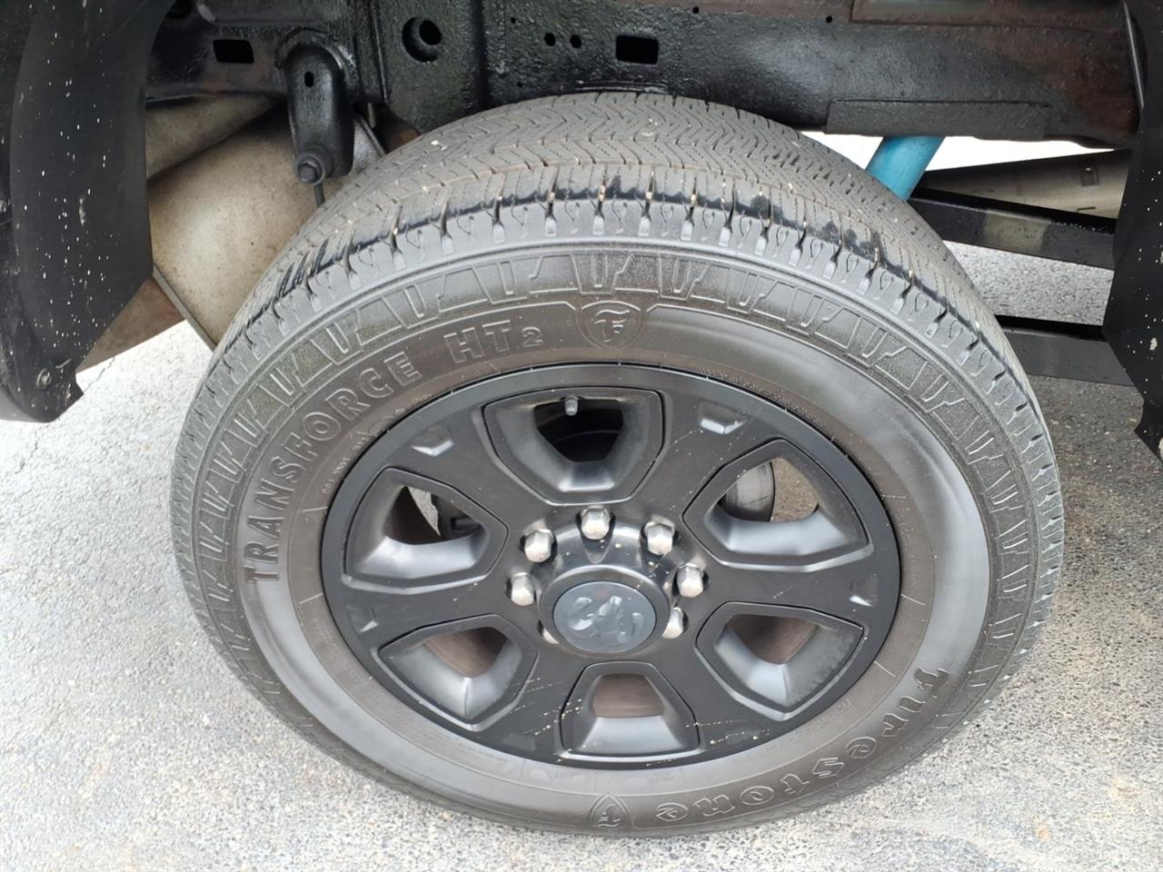 RAM 2500 Big Horn 4x4 Crew Cab 6'4" Box 2017