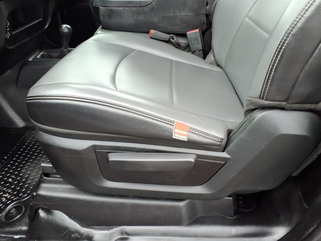 RAM 2500 Tradesman 4x4 Reg Cab 8' Box 2019