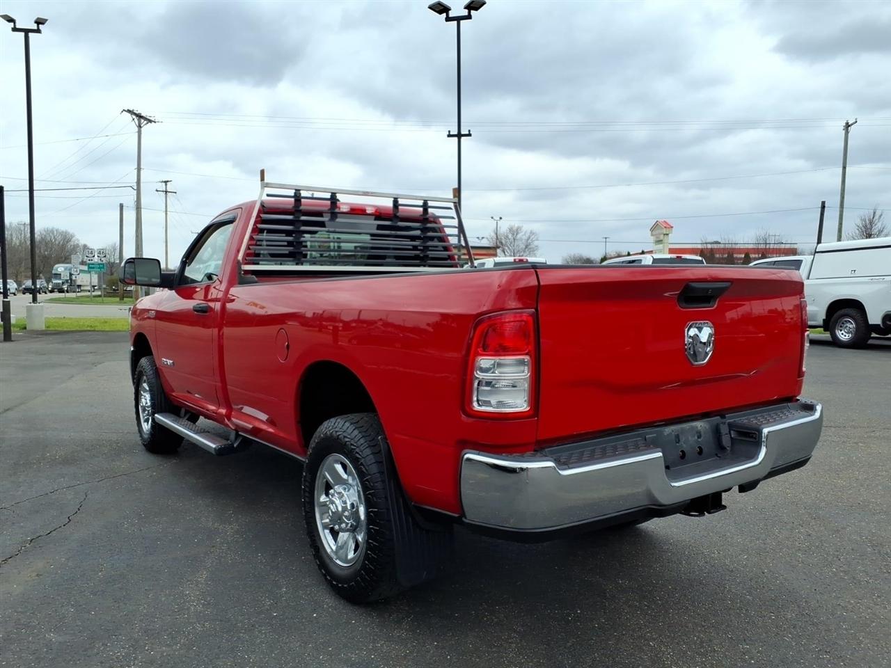 RAM 2500 Tradesman 4x4 Reg Cab 8' Box 2019