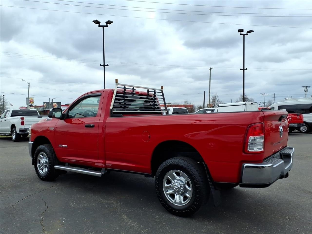 RAM 2500 Tradesman 4x4 Reg Cab 8' Box 2019