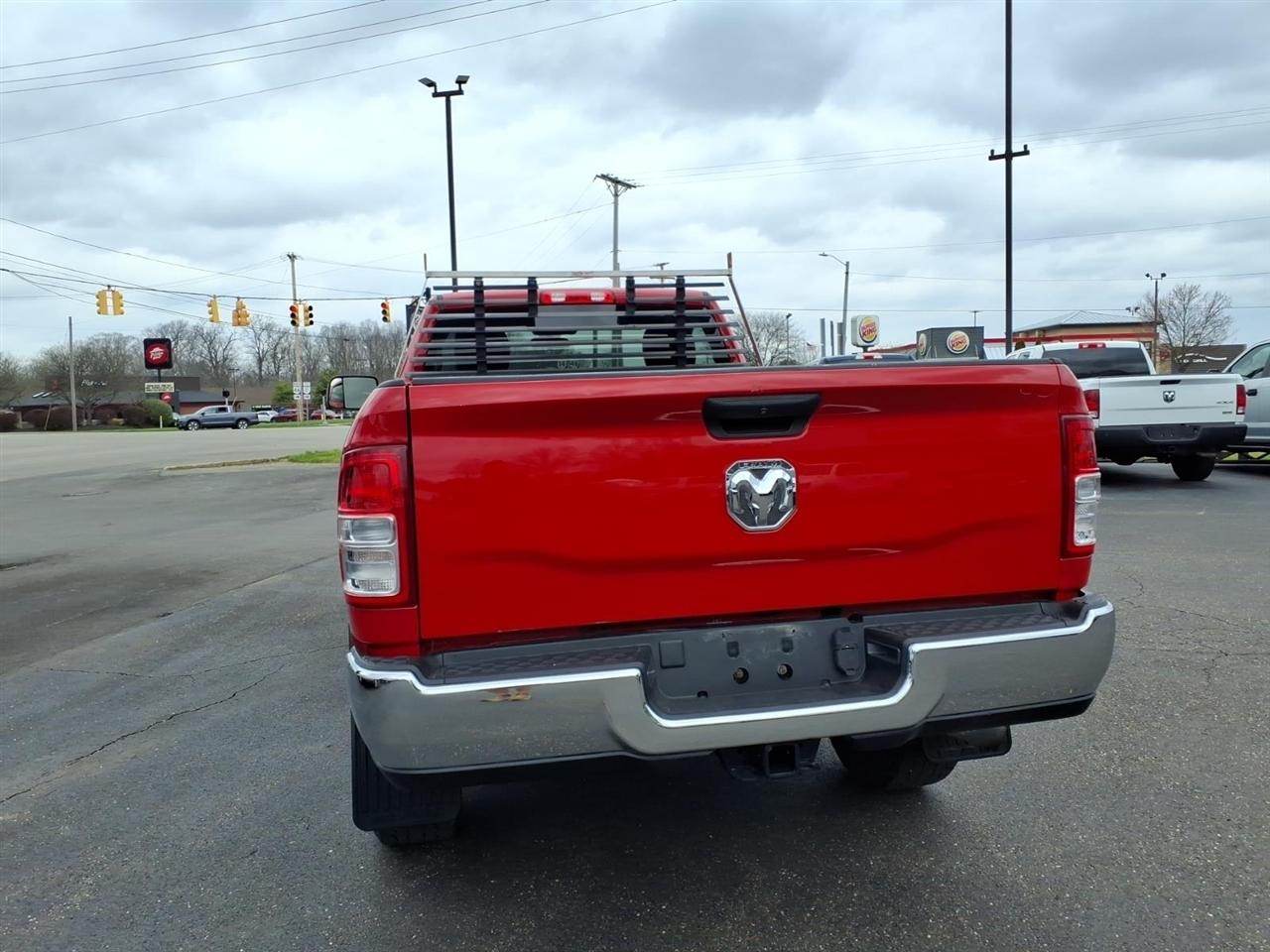 RAM 2500 Tradesman 4x4 Reg Cab 8' Box 2019