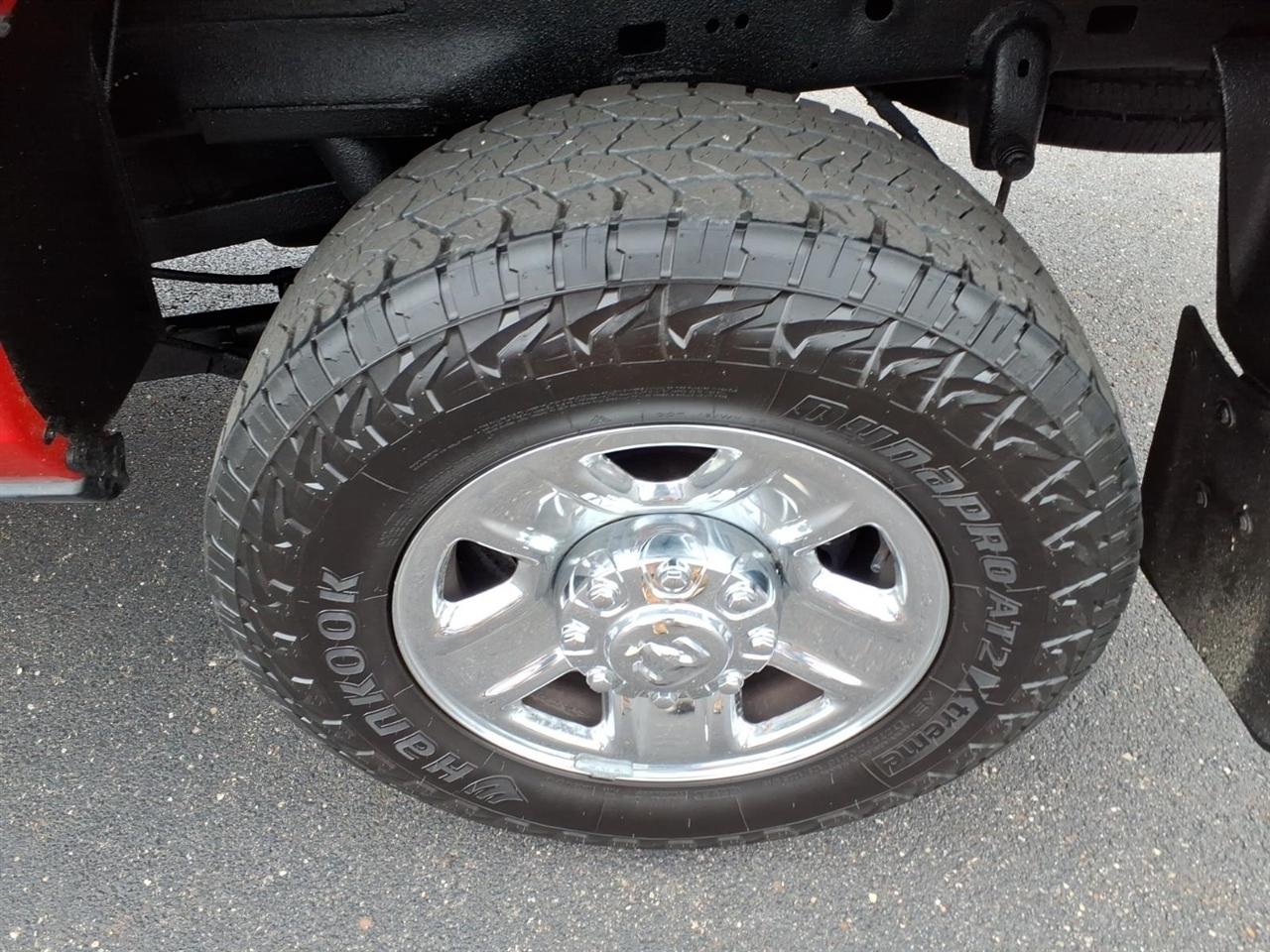 RAM 2500 Tradesman 4x4 Reg Cab 8' Box 2019